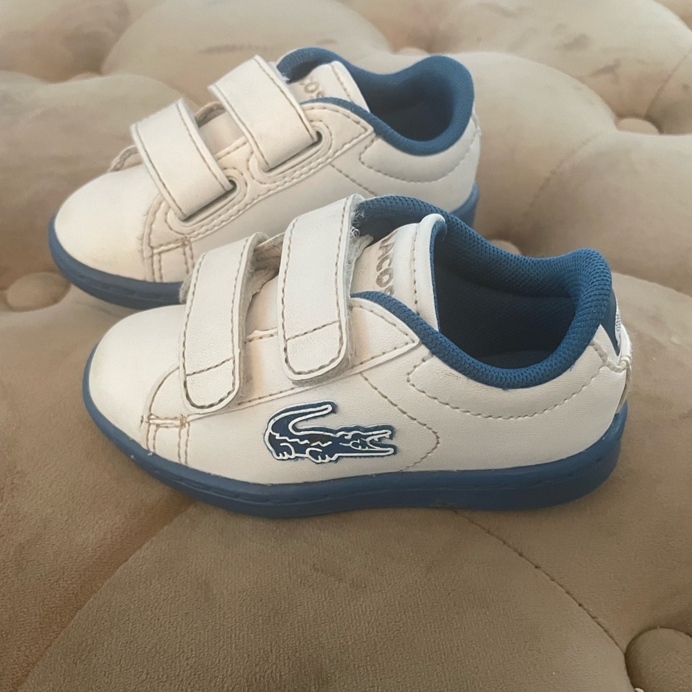 Lacoste toddler sneakers. Blue/white. Velcro closure.